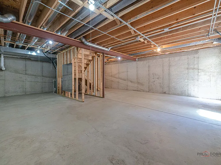 790 Oak Hollow Rd — Photo 25