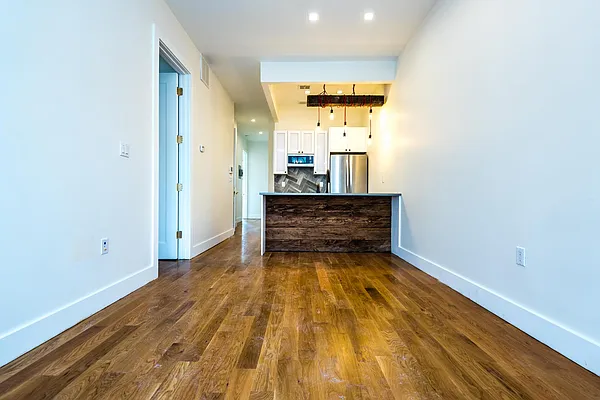 Rented by Nooklyn NYC LLC | media 35