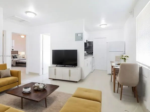 309 Phippen Waiters Rd APT 1, Dania Beach, FL 33004