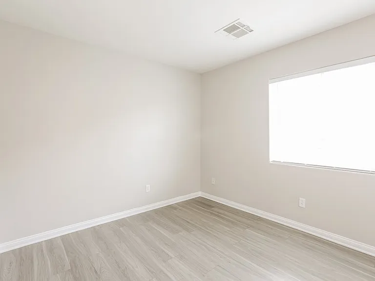 9469 Diamond Bridge Ave — Photo 14