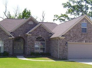 36 Debonair Cir, Decatur, AL 35603