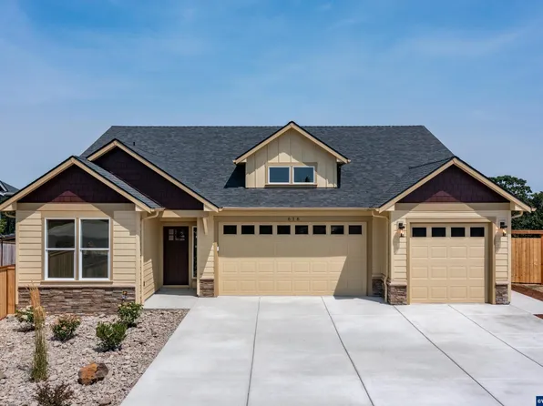 616 NE Kerns Dr, Dallas, OR 97338