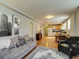 2243 W Augusta Blvd #2, Chicago, IL 60622