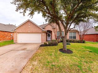 2731 Pleasant Hill Rd, Grand Prairie, TX 75052