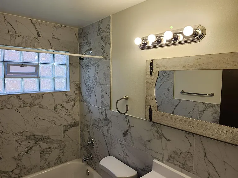 4539 N 84th St #3 — Photo 14