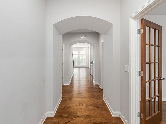 4th image of 5215 Autumn Fern Dr