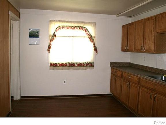 5th image of 32415 Oceana Ct