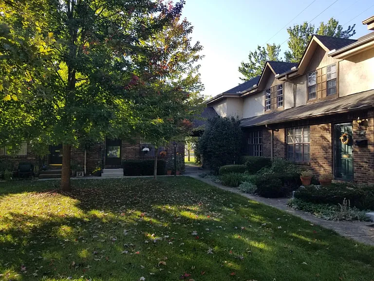 89 Stornoway Dr W — Photo 12