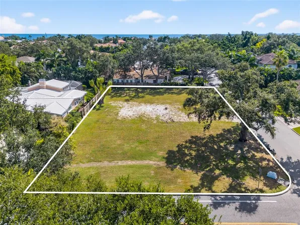 1101 Snell Isle Blvd NE #4, Saint Petersburg, FL 33704