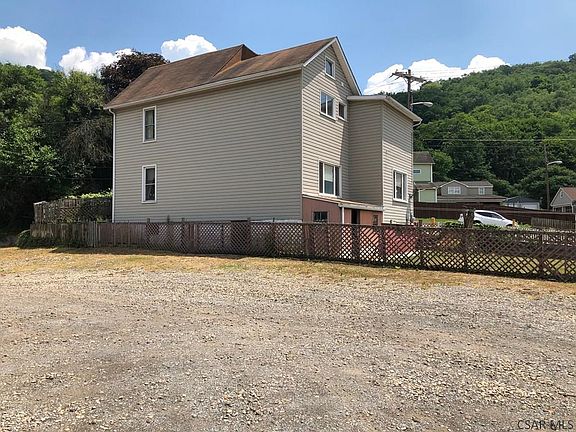 2nd image of 1071 Church Ave
