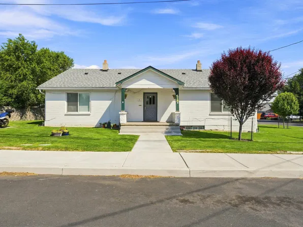418 SW G St, Madras, OR 97741