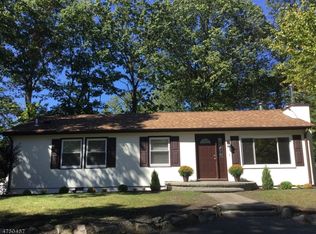 106 York Rd, Hopatcong, NJ 07843