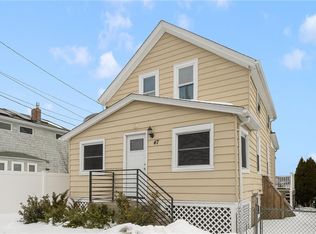 47 Cedar Ave, Portsmouth, RI 02871