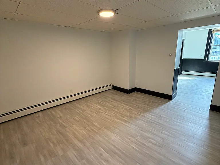 55 Green St #8 — Photo 10