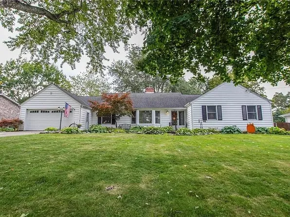 91 Dellwood Dr, Elma, NY 14059