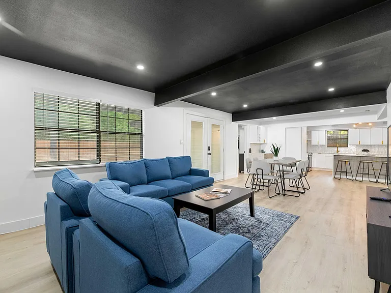 8328 Barbaree Blvd — Photo 4