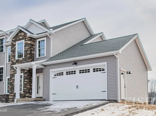 33 Wisteria Ln, Williamsport, PA 17701