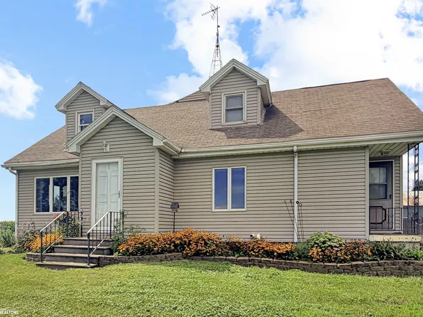 1728 Raven Ave, Hampton, IA 50441
