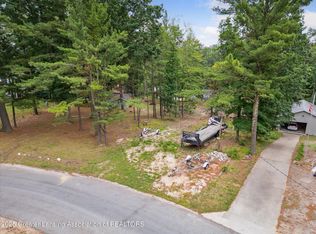 8511 W Easy St, Mears, MI 49436