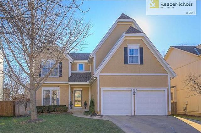 Home sits on cul de sac lot! Beautiful treed lot!