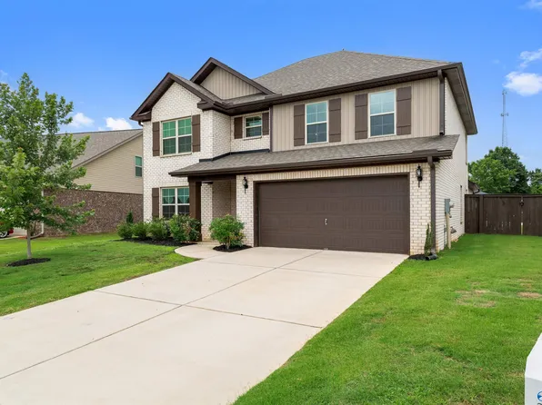 217 Shubert Dr, Hazel Green, AL 35750