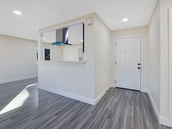 4th image of 4947 E Tulare Avenue
