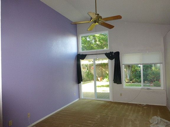 5th image of 748 Oak Brook Dr