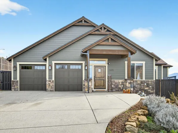 3691 Camina Dr, Medford, OR 97504