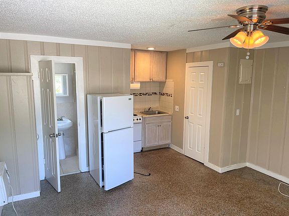 4th image of 409 53rd St Unit 409