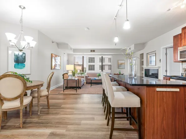 1155 Ford Rd APT 212, Saint Louis Park, MN 55426