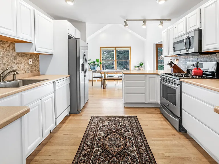563 Montauk Hwy — Photo 10