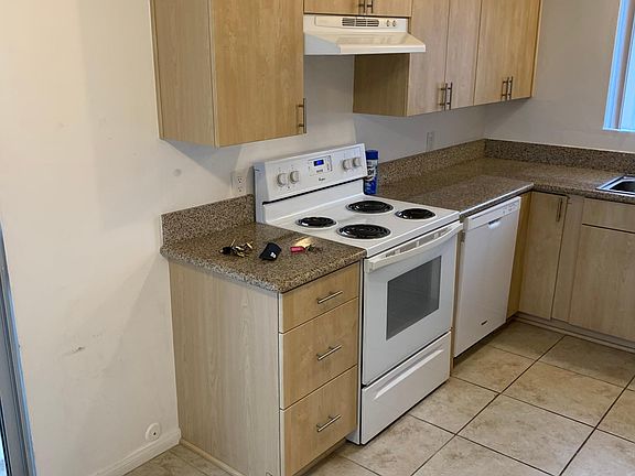 4th image of 4851 Del Monte Ave #4