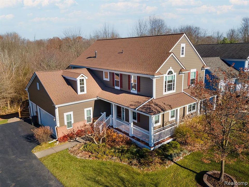 7286 N Village Dr, Clarkston, MI 48346 Zillow