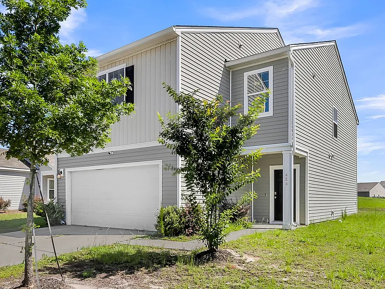 424 Pender Woods Dr — Photo 4
