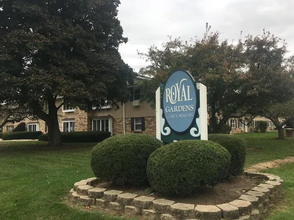 5650 W WAHMER AVENUE #214, Milwaukee, WI 53223