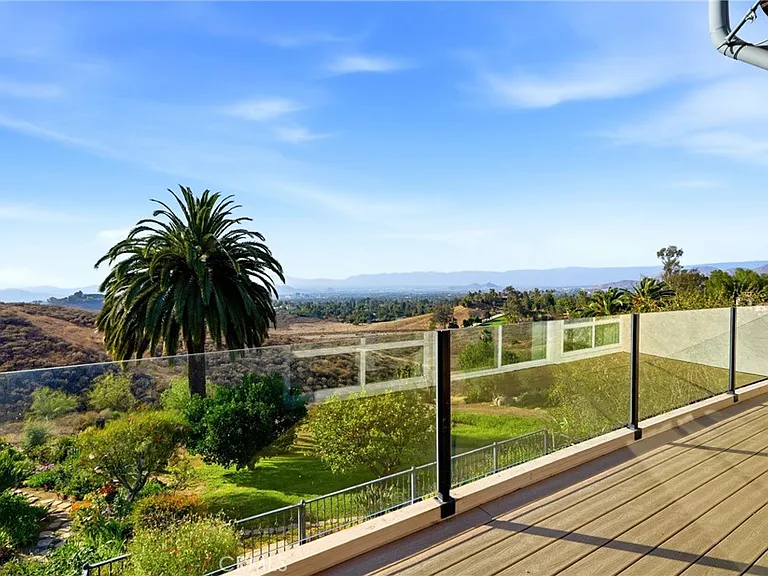 2235 El Capitan Dr — Photo 51