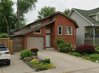 551 Clover St, Windsor, ON N8P1C5