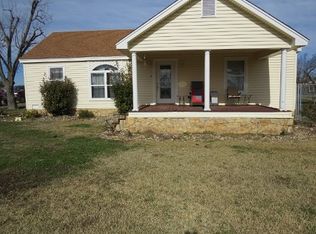 1301 E Duke St, Hugo, OK 74743