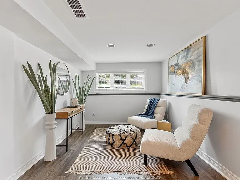2340 Katella Ave — Photo 20