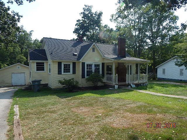 1st image of 176 Rosewood St