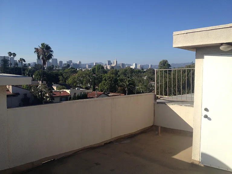 2204 S Bentley Ave #301 — Photo 13