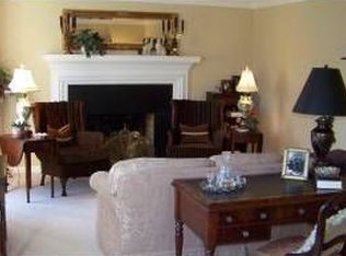 255 Hidden Lake Rd, Hendersonville, TN 37075