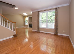 821 Creekview Dr, Blue Bell, PA 19422