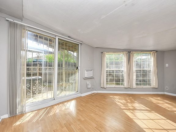 5th image of 6643 Briar Glade Drive