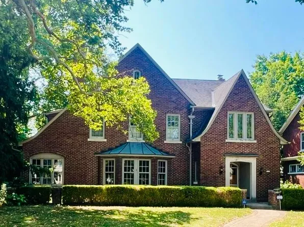 2481 Sherwood Rd, Columbus, OH 43209