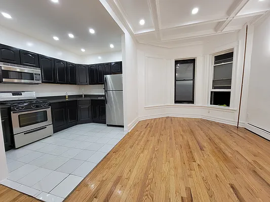 Rented by Duradox Management LLC | media 27