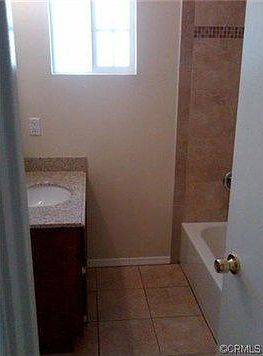 4th image of 1606 E Cruces St