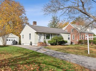 70 Edwards St, Peaks Island, ME 04108