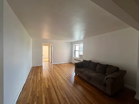 Rented by AZ REALTY NYC LLC | media 22