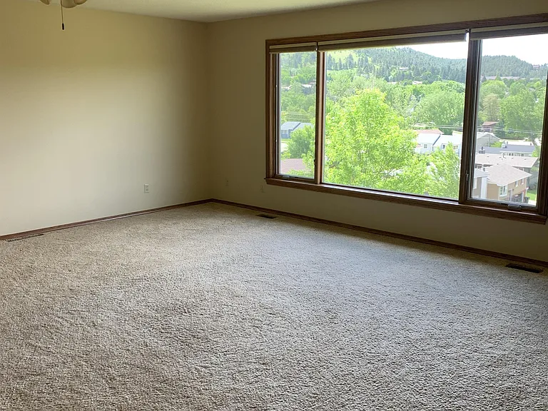2705 Tomahawk Dr — Photo 5